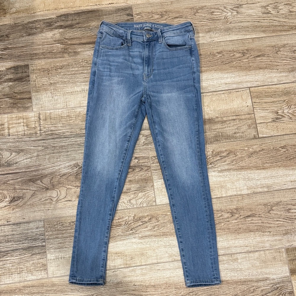 American Eagle Super High Rise Jegging